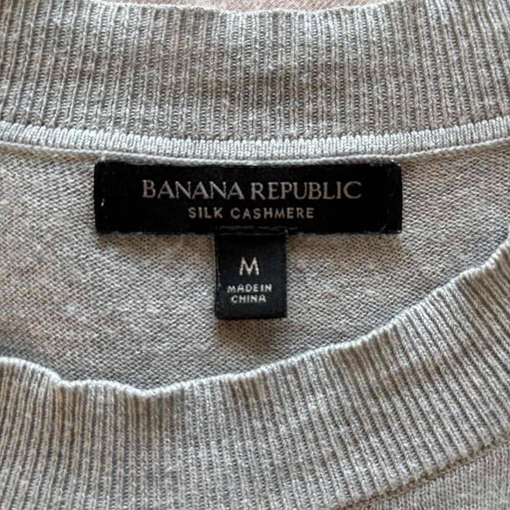 Banana Republic: Gray Silk Cashmere Crewneck Sweater Size Medium Long Sleeve